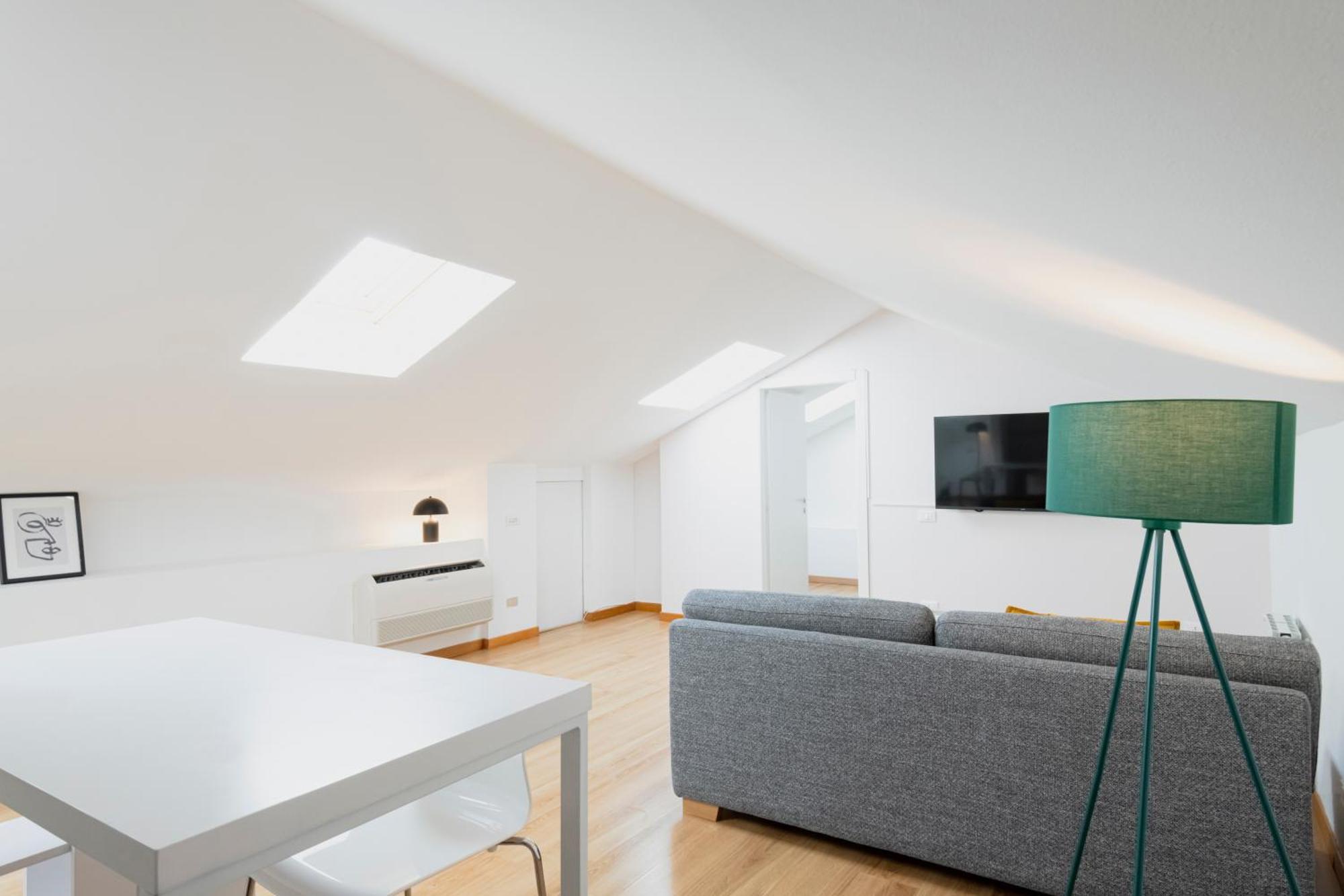 Relstay - Arco Della Pace - Sunny Loft Милан Экстерьер фото