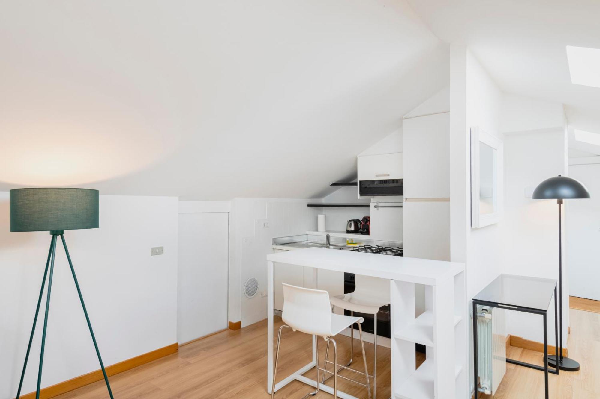Relstay - Arco Della Pace - Sunny Loft Милан Экстерьер фото
